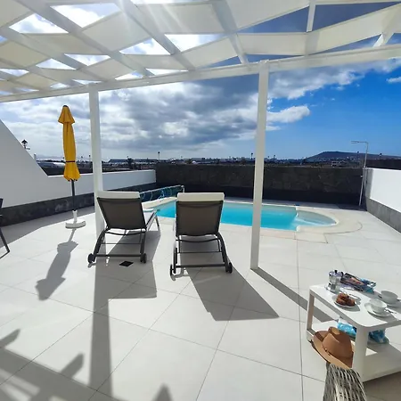Holiday home Perla Blanca En